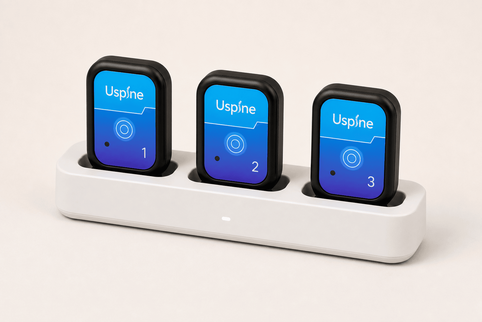 充电底座中的 Uspine 家庭版 三传感器套装